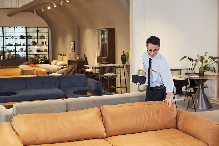 塑造專業(yè)溫馨的家具店銷售形象，助力家居用品銷售增長(zhǎng)